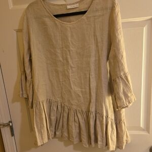 Bryn Walker Cream Ruffle Hem Tunic. 100% Linen. Large.
